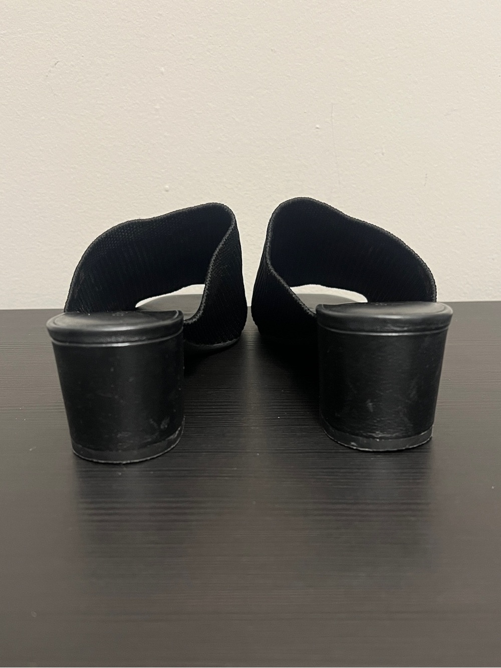 Everlane The Glove Mule in Reknit Size 6.5 Black Heel Sandal Neutral - Picture 7 of 15